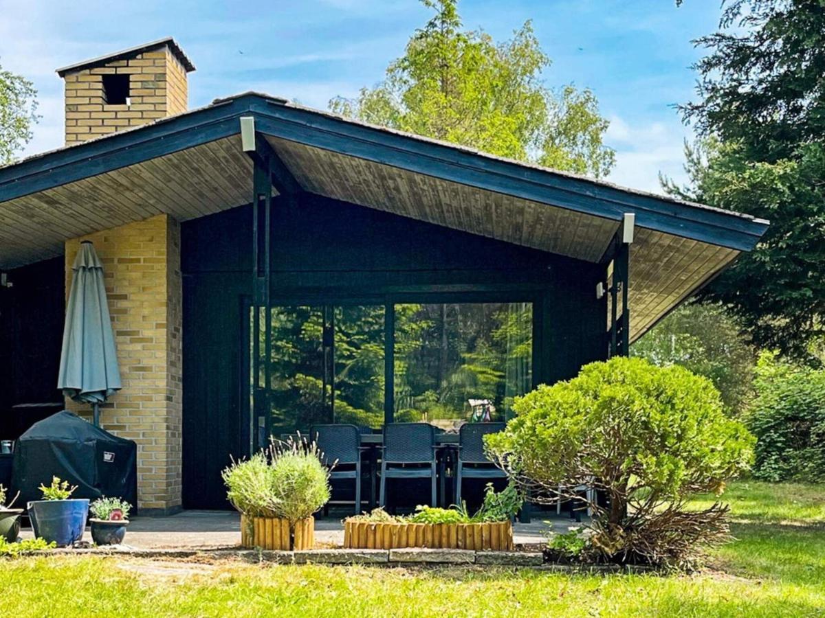 6 Person Holiday Home In V Ggerl Se Bøtø By Buitenkant foto
